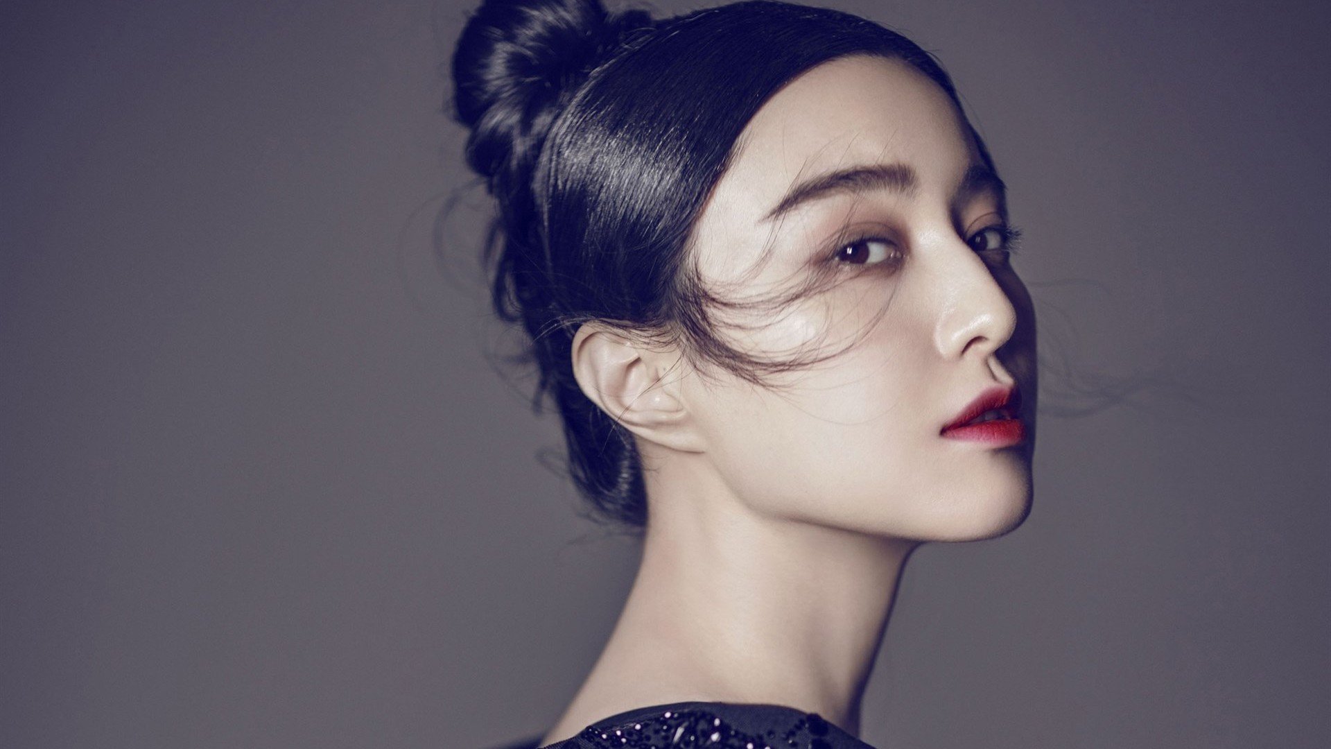 拜仁双边推进持续冲击对方防线,拜仁2-1