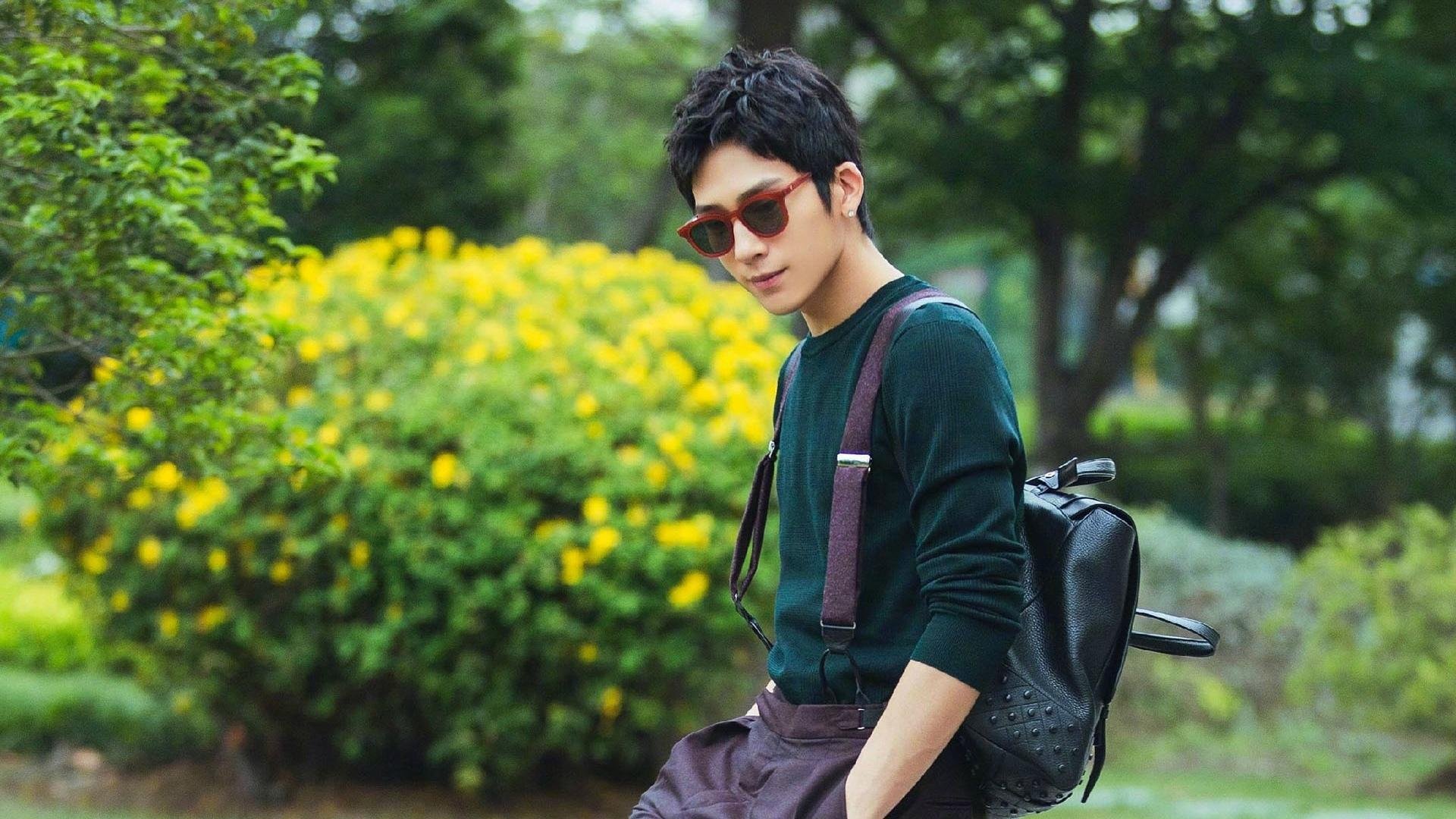 男子仰泳表现抢眼 创佳绩,仰泳精彩视频